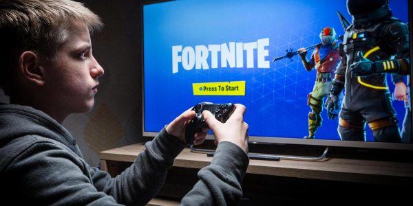 Fortnite: striscia la notizia, icrewplay